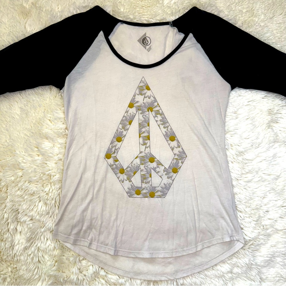 Volcom Daisy Logo 3/4 Sleeve Scoop Neck Top